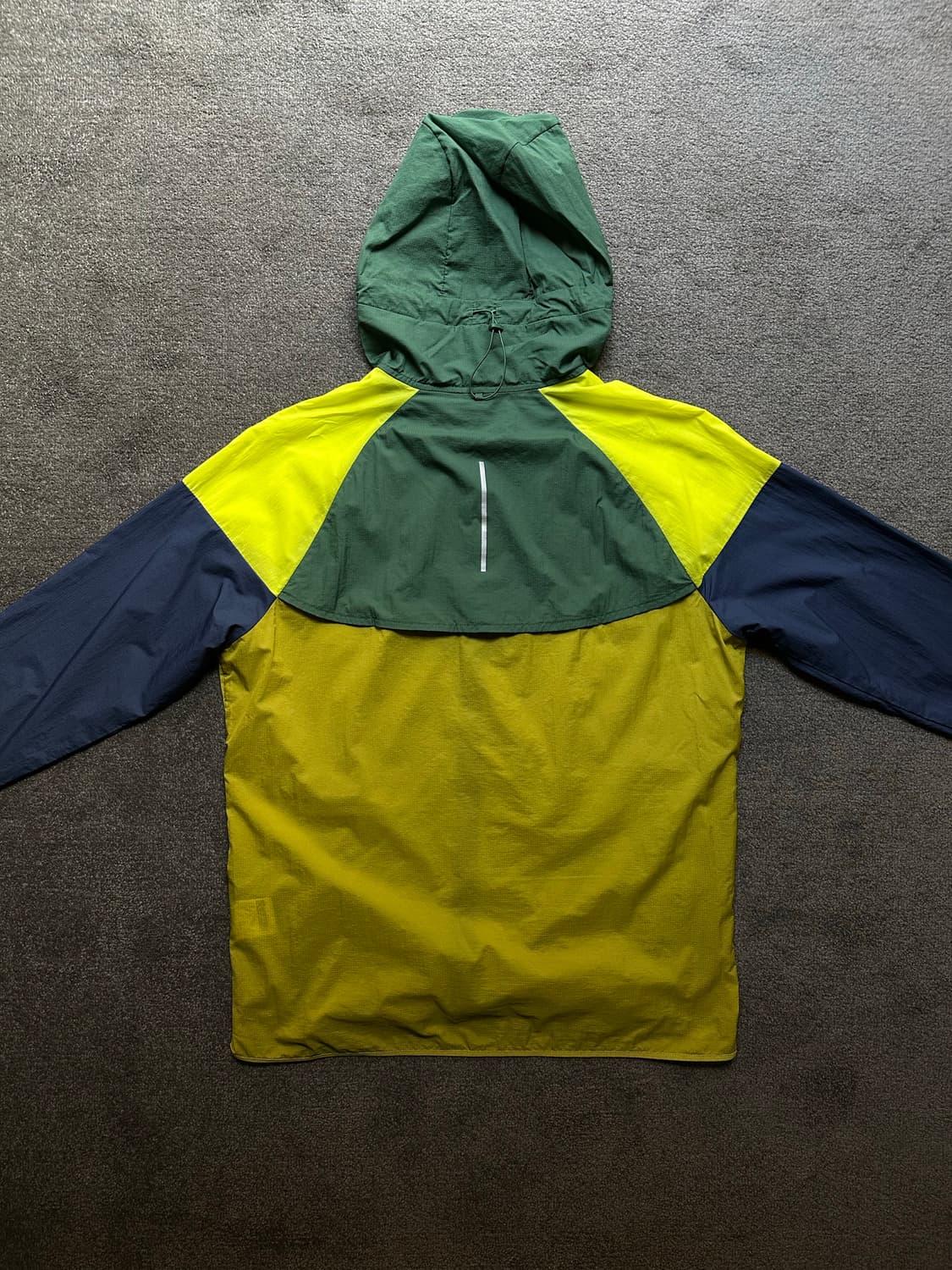 나이키 런닝 바람막이 XL  상품이미지3