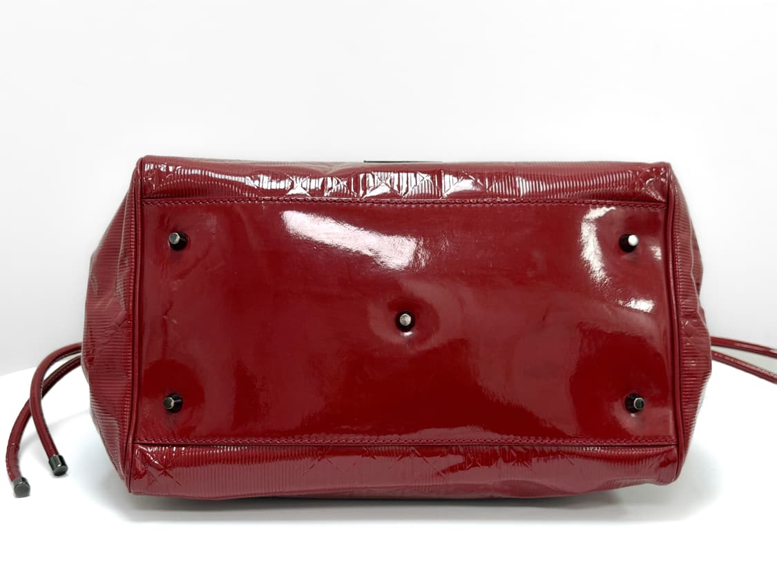 버버리 페이턴트 체크 엠보싱 숄더백 상품이미지7