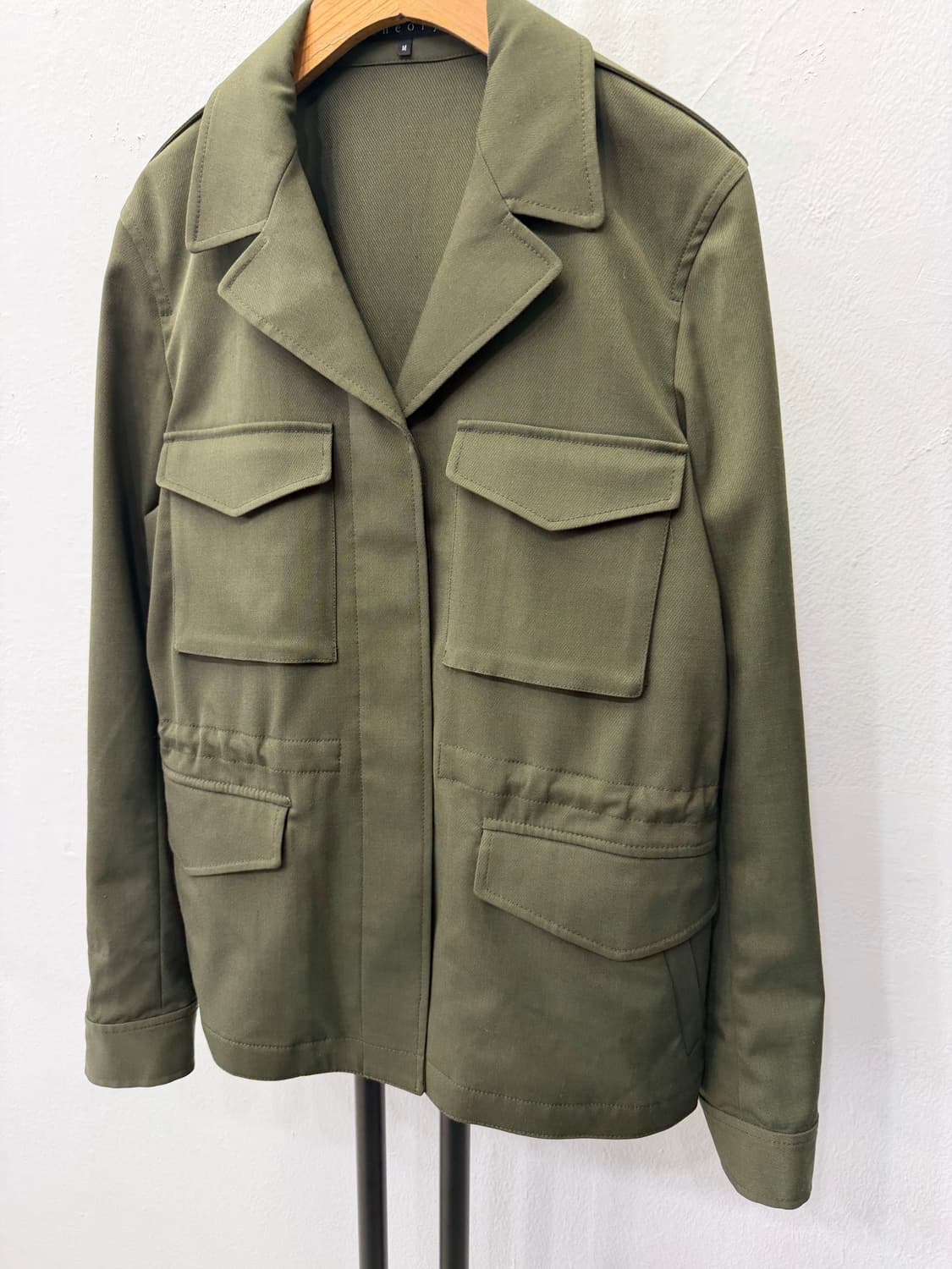 정품) Theory 띠어리 여성 카키 야상 자켓 M 상품이미지3