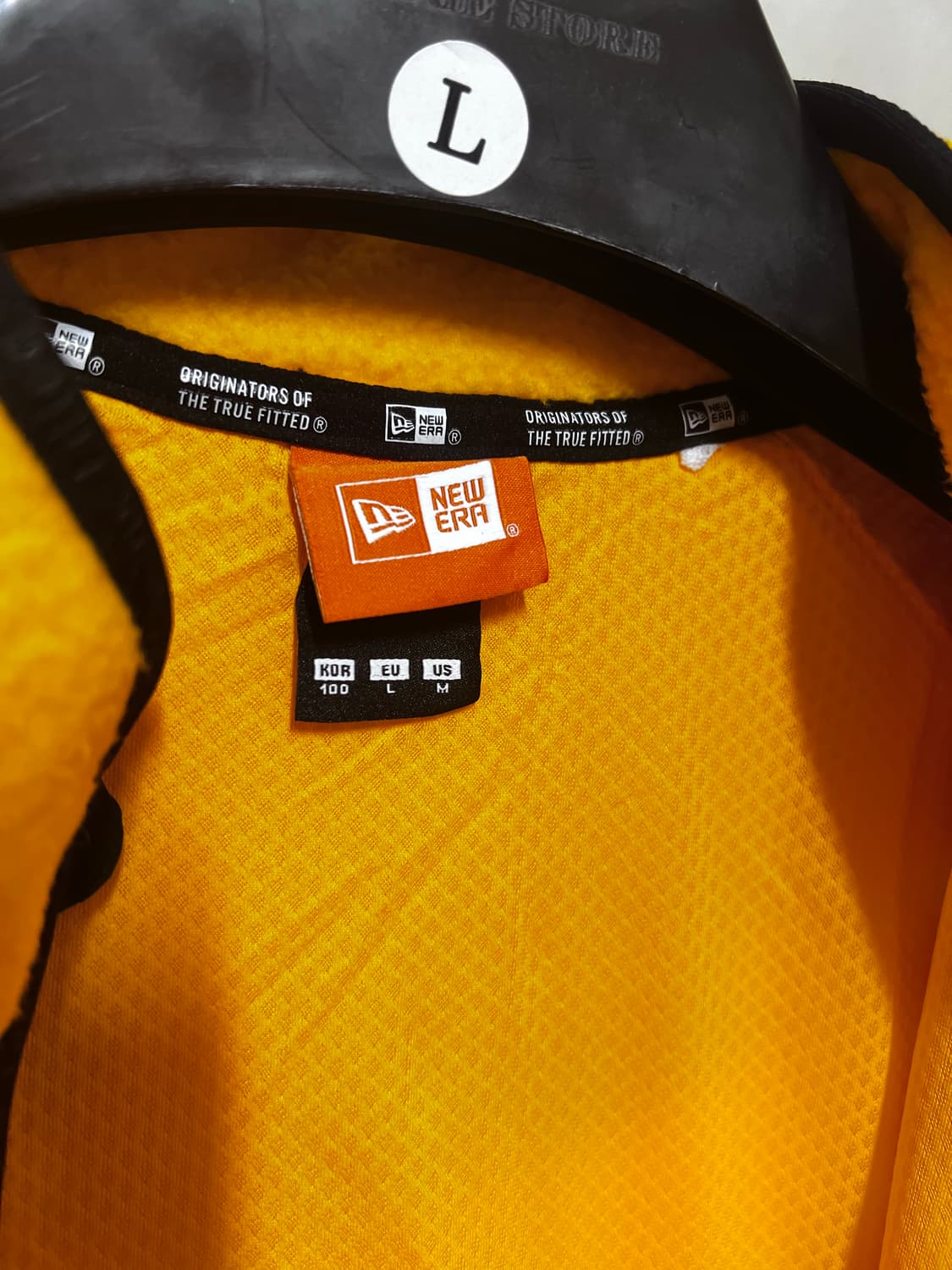 [L] 뉴에라 폴라 플리스 집업 다크 옐로우 12866475 상품이미지5