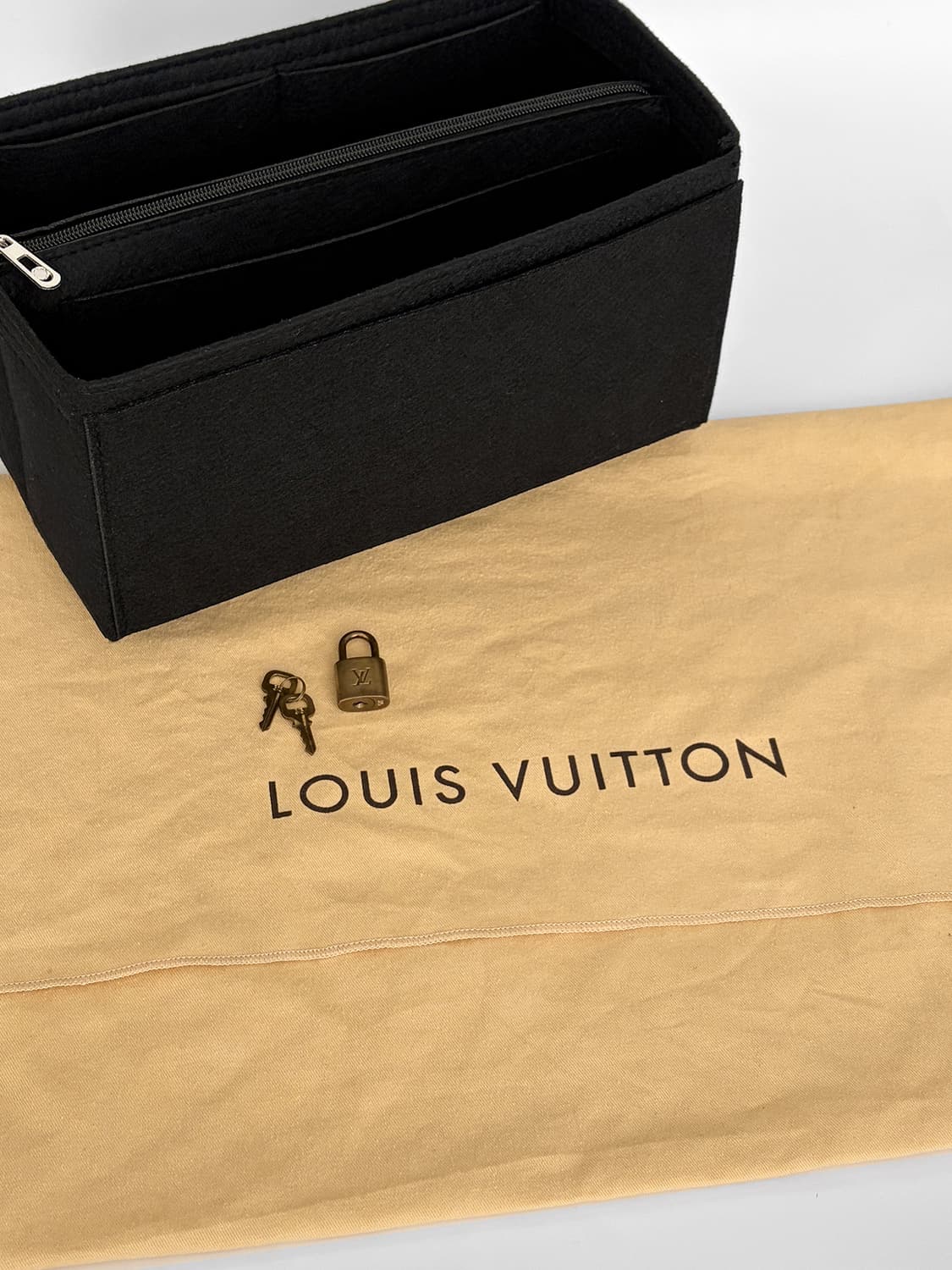 루이비통 모노그램 스피디백 30 판매합니다. 상품이미지9