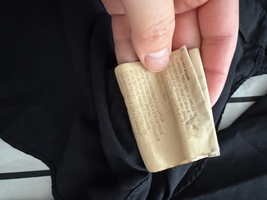 (네고가능)꼼꼼  26ss 프릴 폴리 셔츠 (블랙,M) 상품이미지8