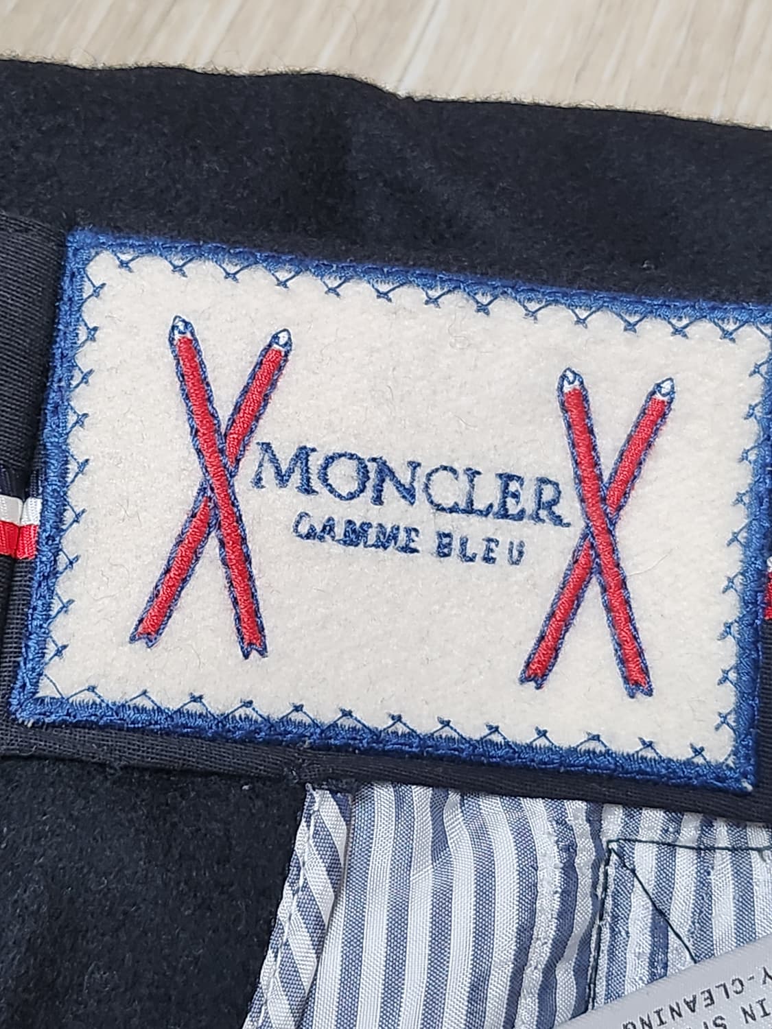 몽클레어 감마블루 패딩 방풍 바지 상품이미지5