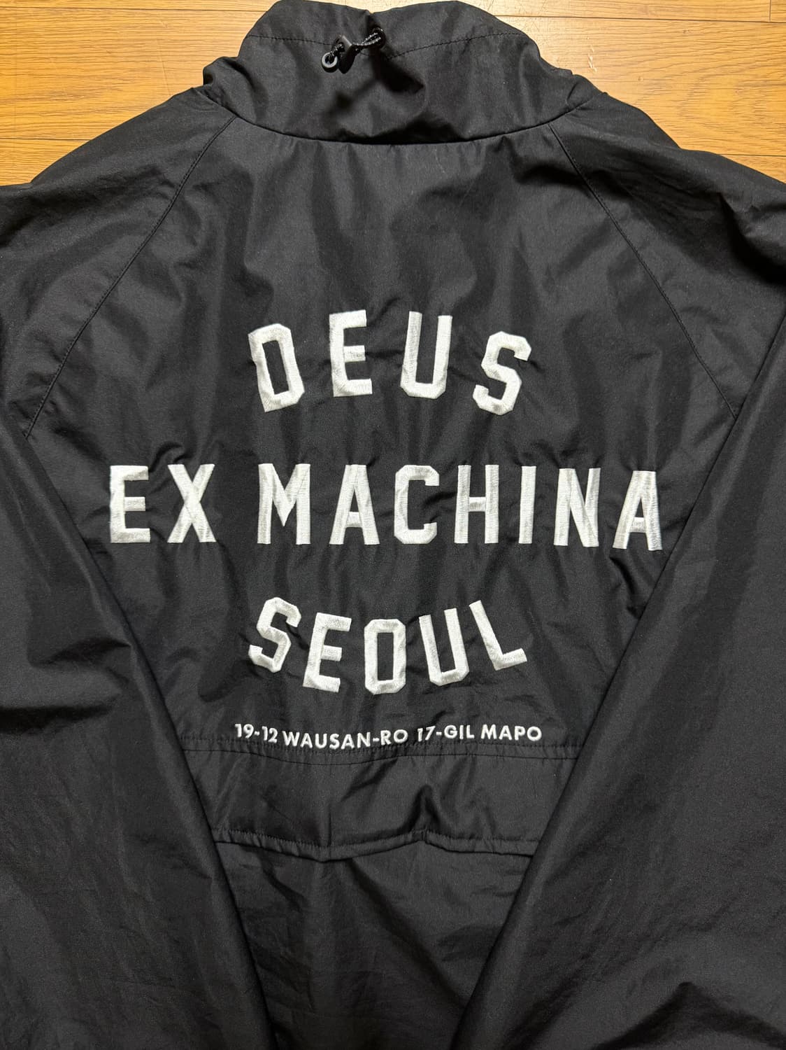 데우엑스마키나 바람막이 XL 상품이미지4