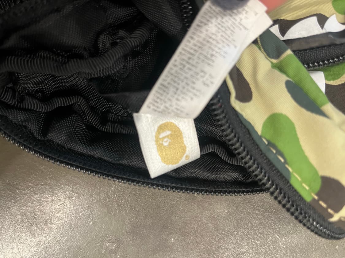 베이프 샤크 미니 크로스백  상품이미지5