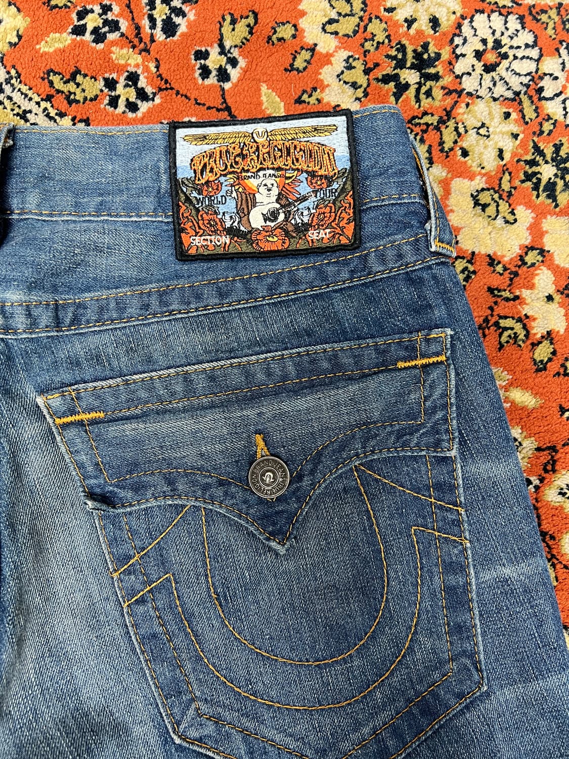 [31] 트루릴리전 부츠컷 데님 팬츠 라이트블루 상품이미지4