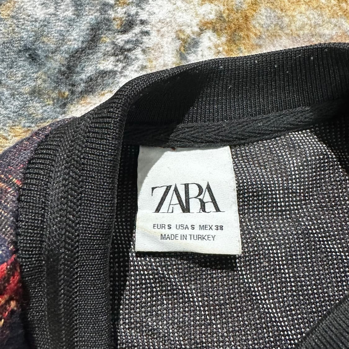 ZARA 타이거 스웻셔츠 상품이미지6