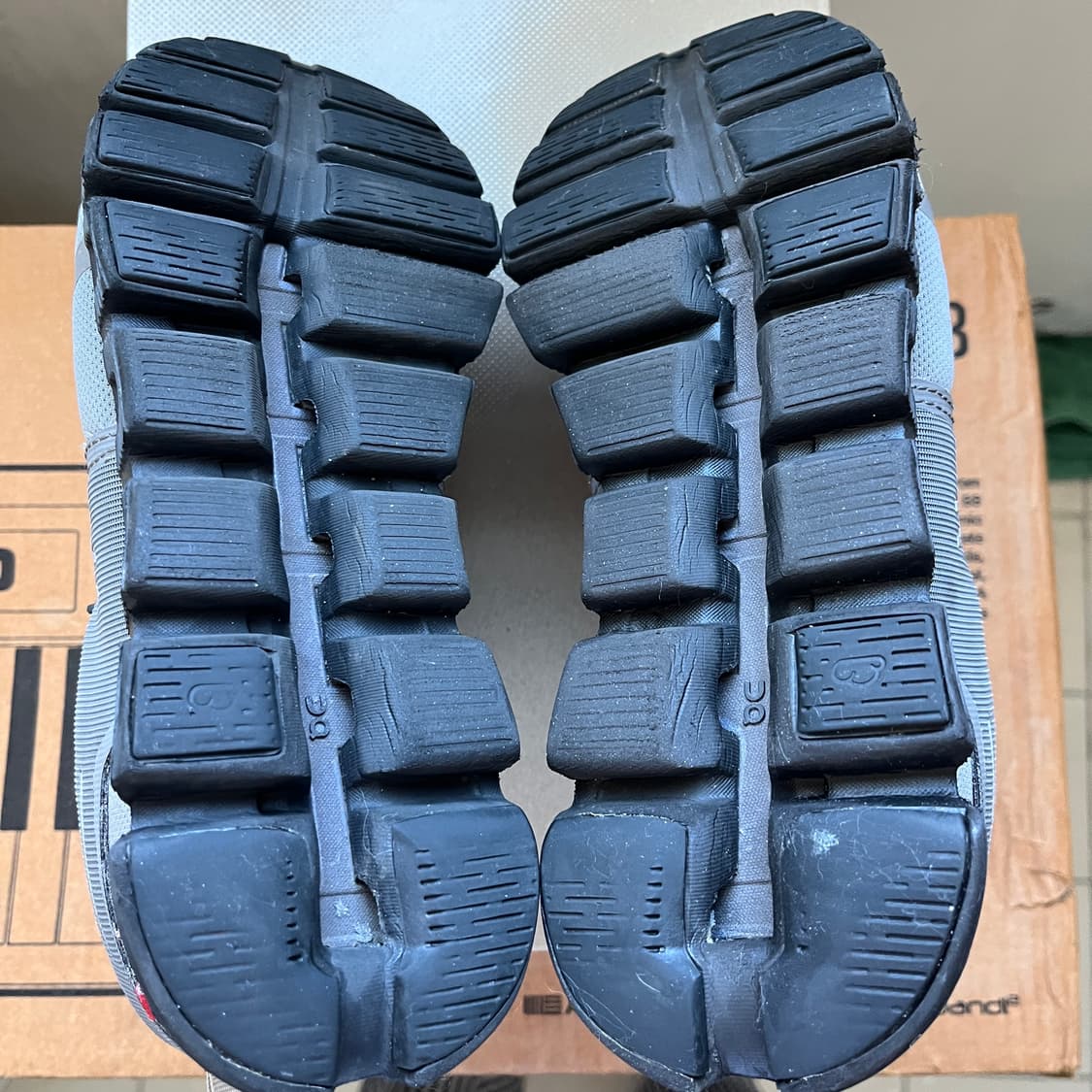 온 러닝 클라우드 5 워터프루프 아스팔트 마그넷 260 상품이미지6