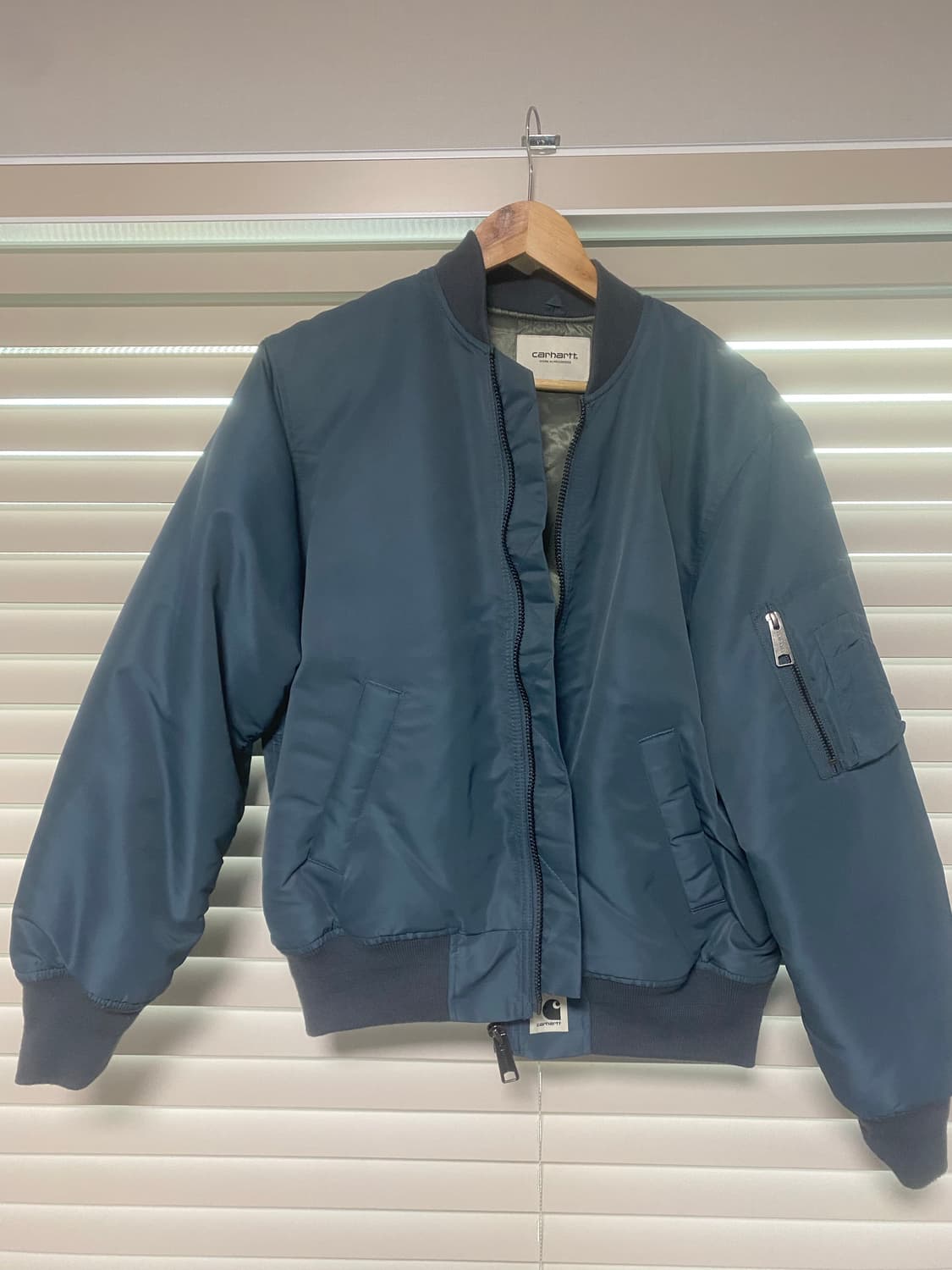 칼하트 여성 봄버자켓판매합니다. 상품이미지5