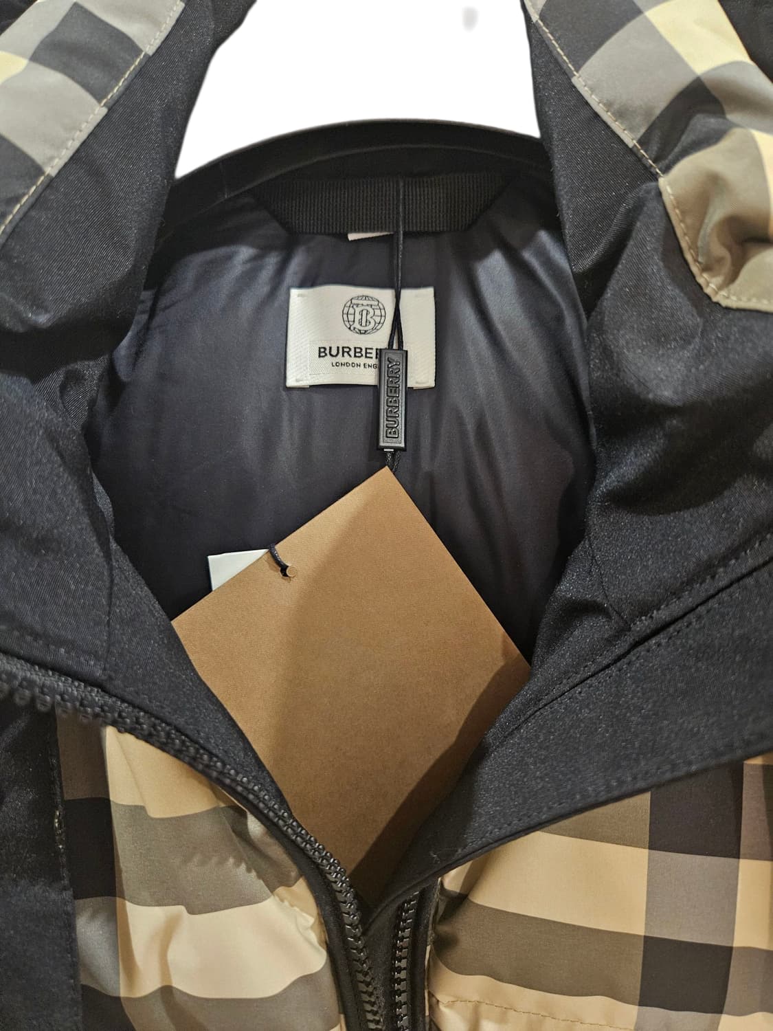 버버리 구스패딩 새상품S사이즈 상품이미지6