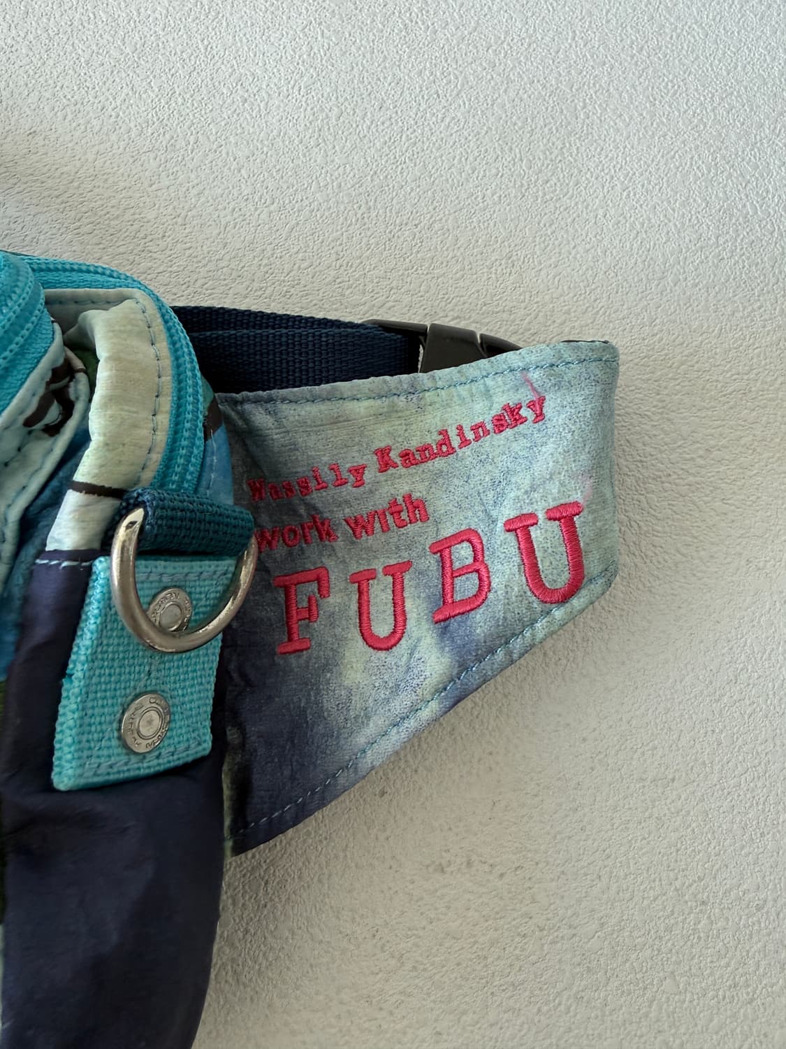 후부(FUBU) 슬링 힙색 상품이미지3