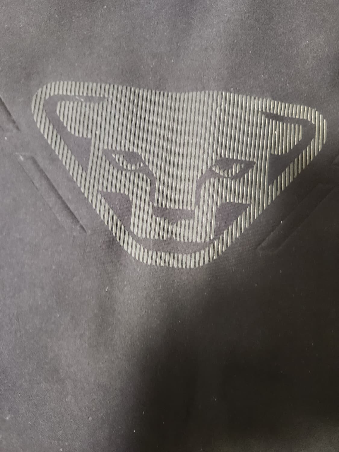 새상품급)다이나핏 매그넘 여성 TR 슈트 블랙 트레이닝 집업 저지s

오 상품이미지9