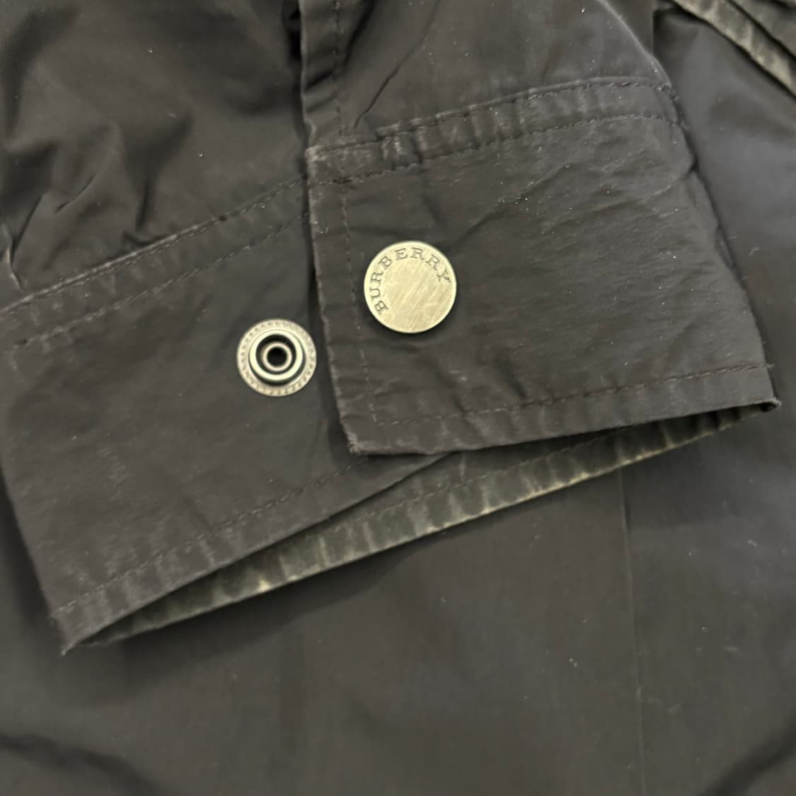 M 버버리 블랙 카고 집업버튼 자켓  상품이미지9