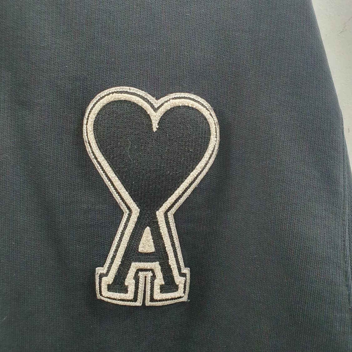 추XL-2XL 아미 남성 블랙 빅로고 면 데일리 후드티셔츠 상품이미지3