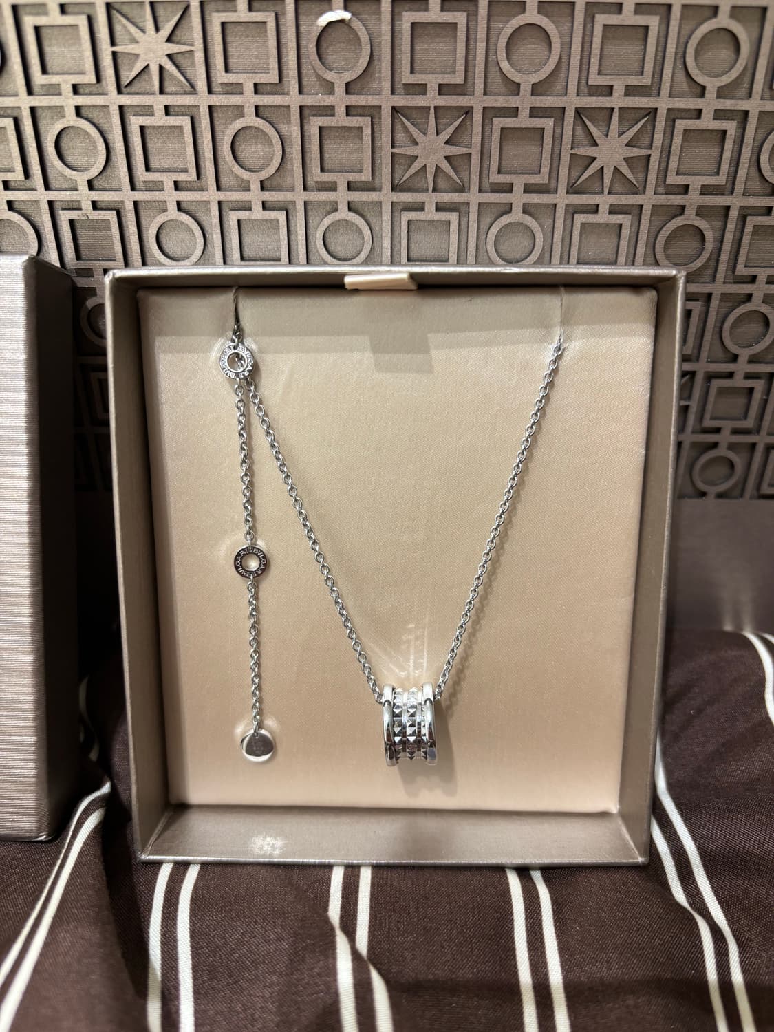 불가리 세이브더칠드런 실버 목걸이 (줄연장)  상품이미지1