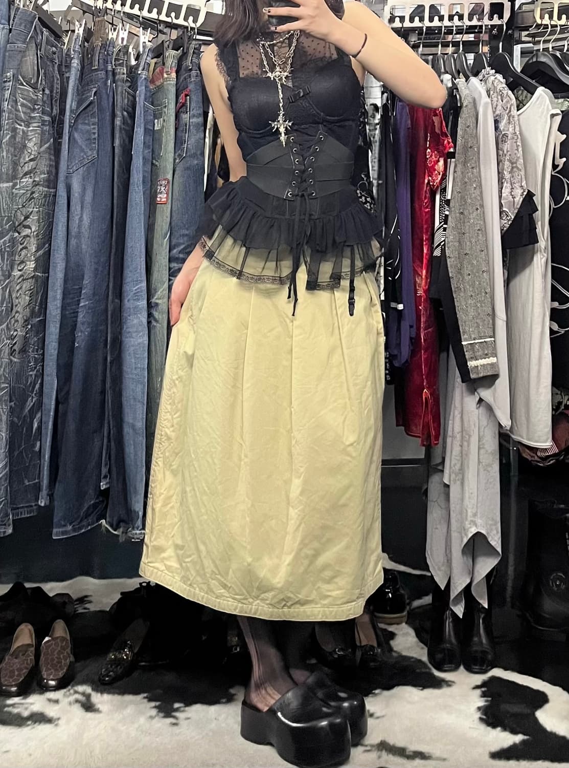 Hai 베이지 미디 스커트 상품이미지1