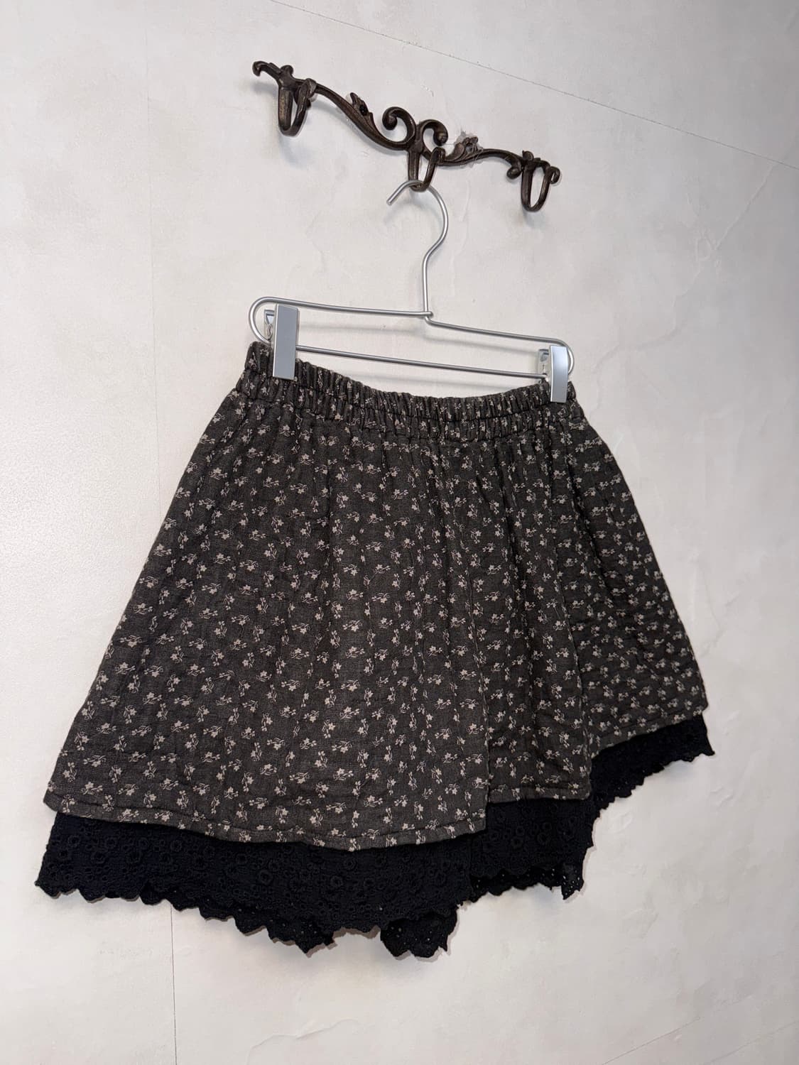 Charcoal floral lace quilting skirt 상품이미지2
