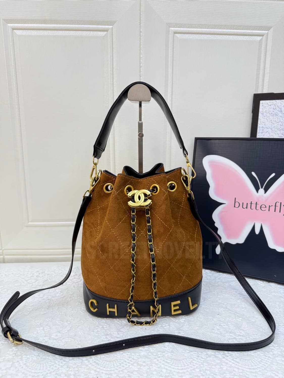 샤넬 투톤 스웨이드 버킷백 브라운 상품이미지6