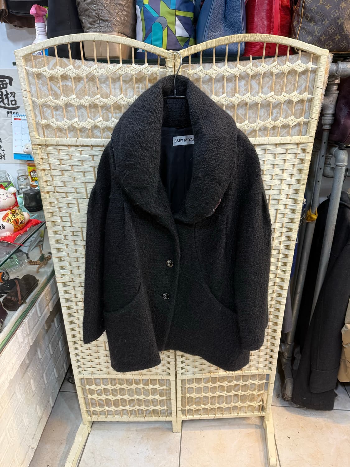 2/66 정품 이세이미야케 코트 팝니다 상품이미지1