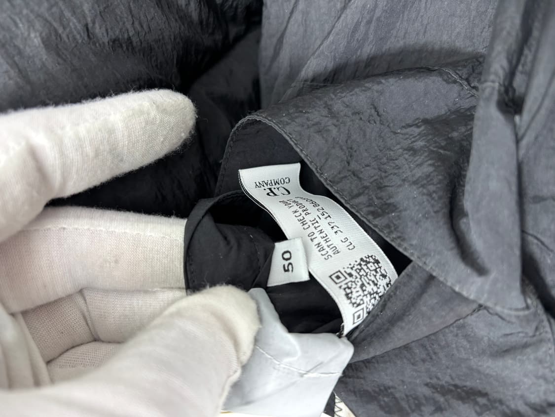 (23FW)CP컴퍼니 에코크롬-R 고글패딩 블랙 50 상품이미지8