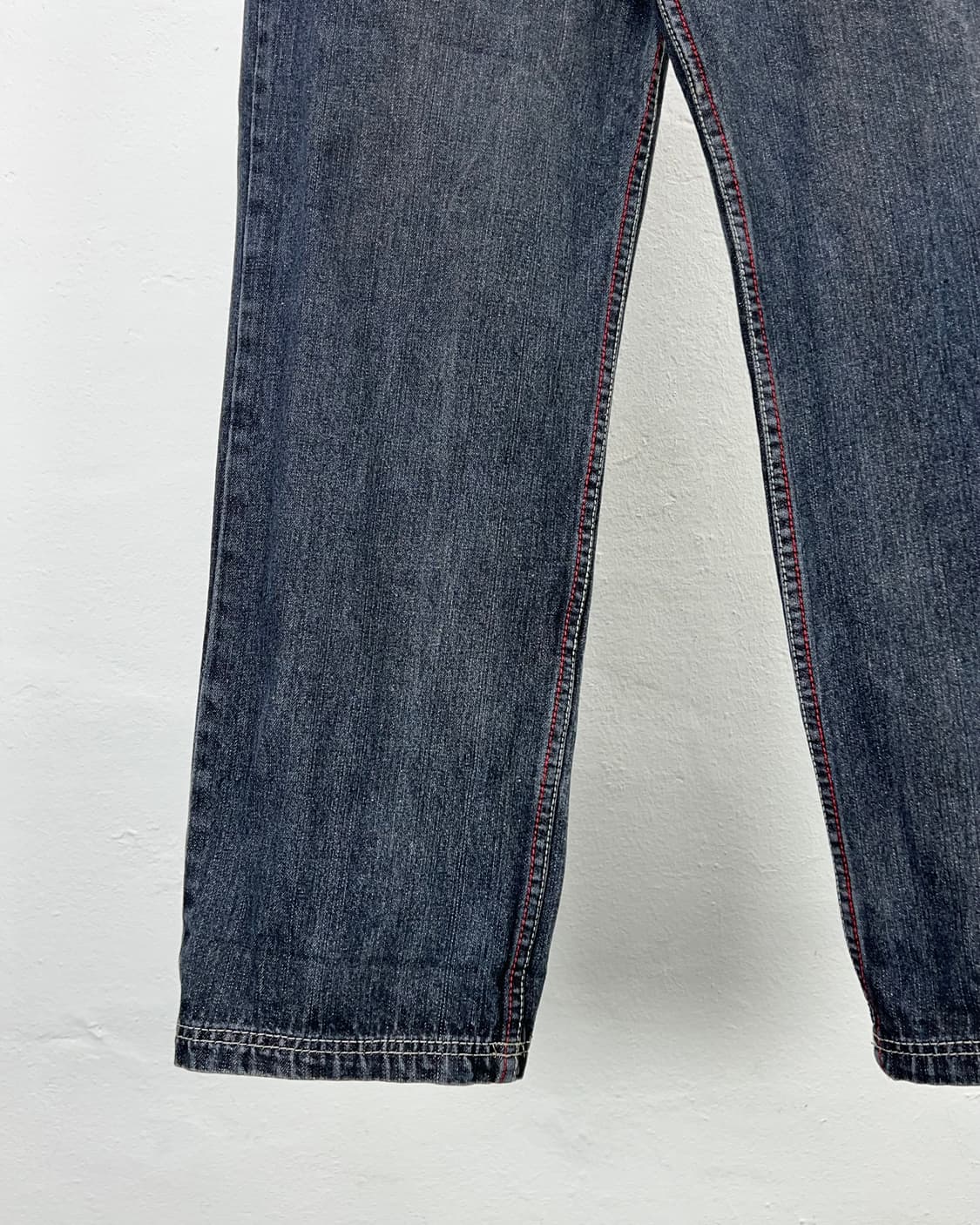 쿠지 오리엔탈 자수 디스트레스드 가먼트 워시 데님 팬츠 상품이미지5