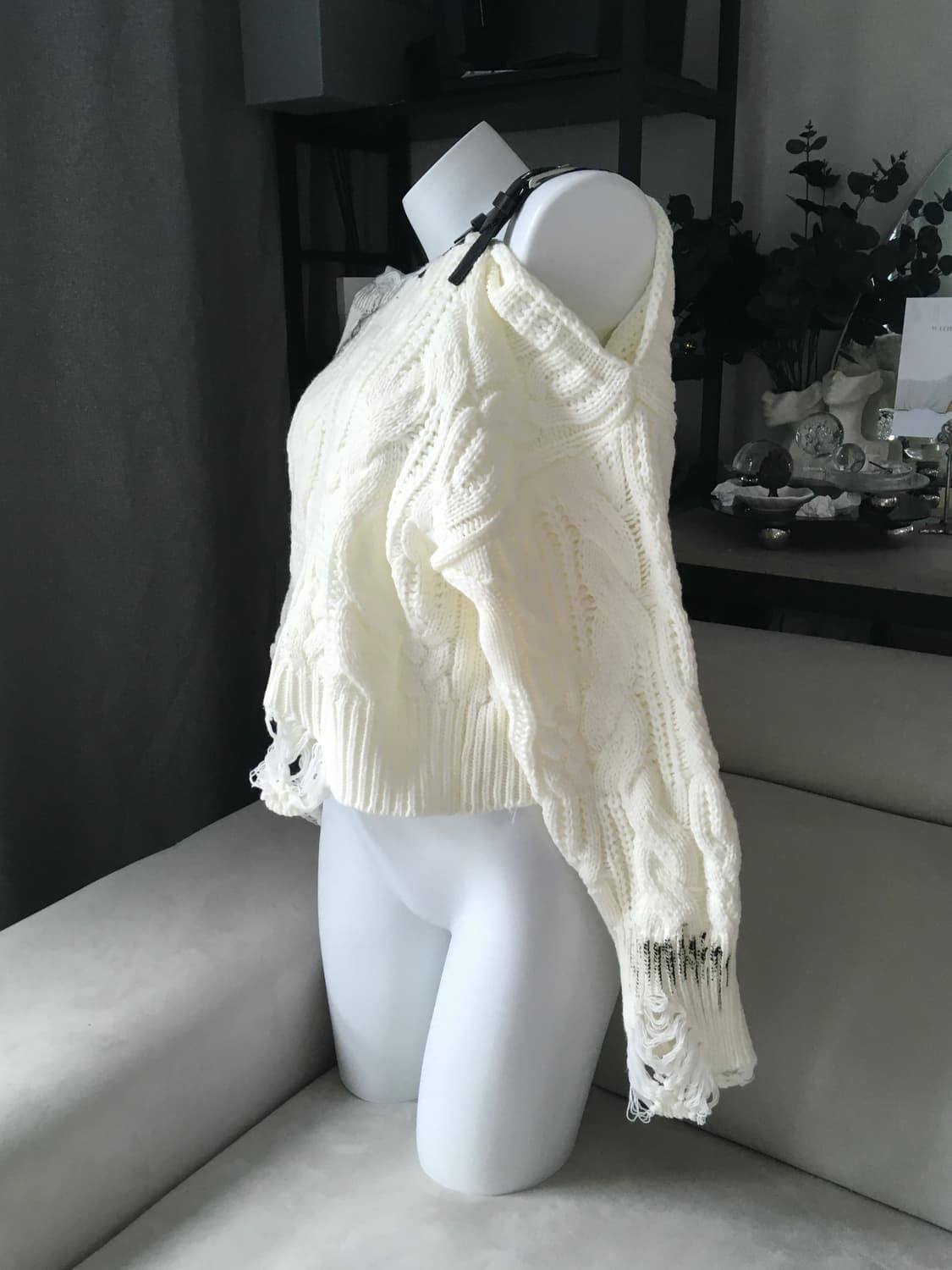 ༒ damaged cut-out knitwear 상품이미지4