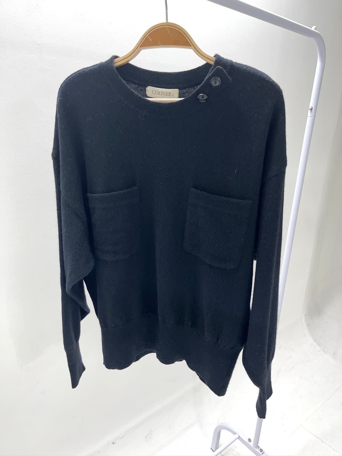 Two Pocket Button Knit 상품이미지1
