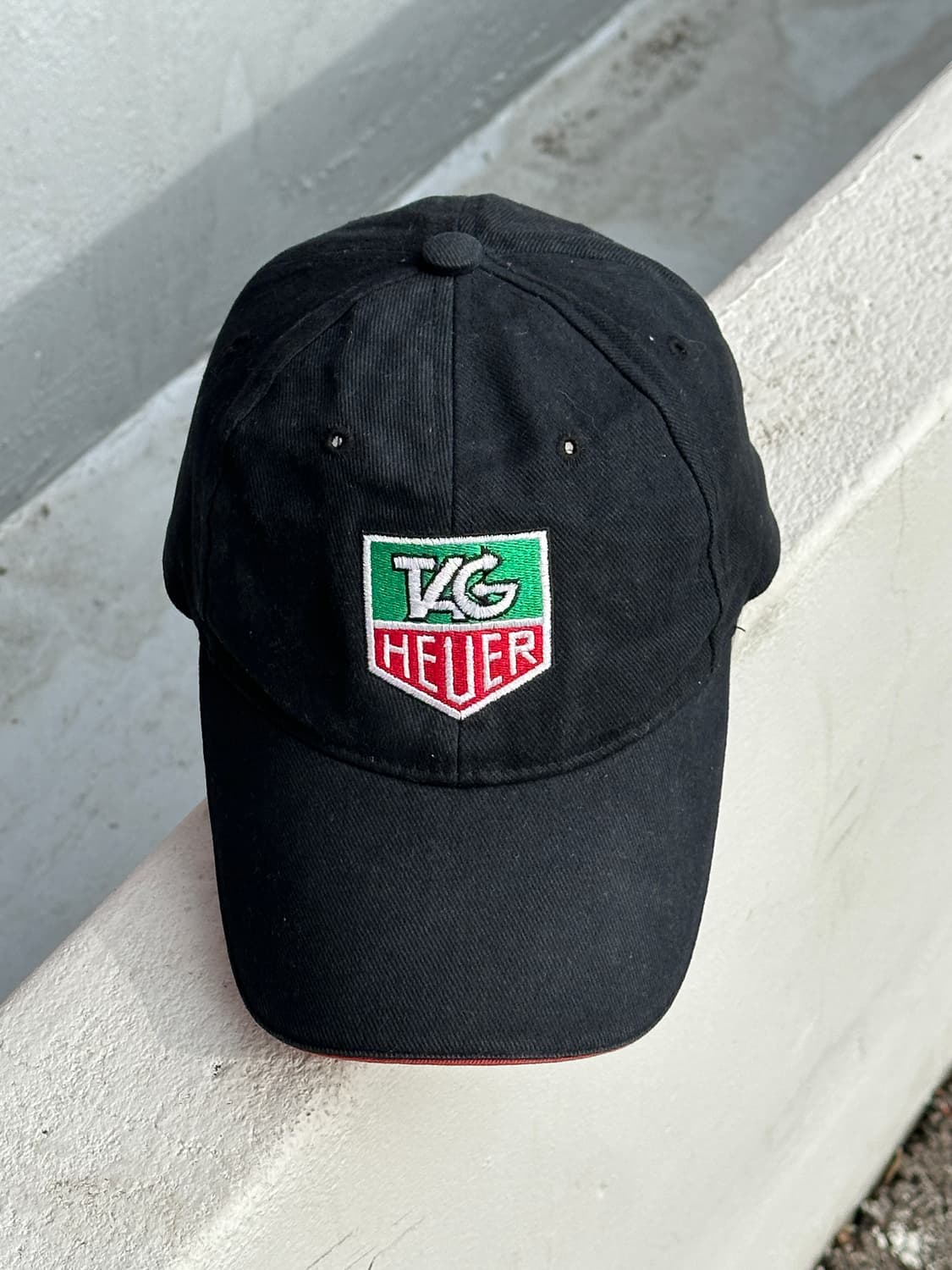 [F] 태그호이어 로고 블랙 볼캡 모자 상품이미지1