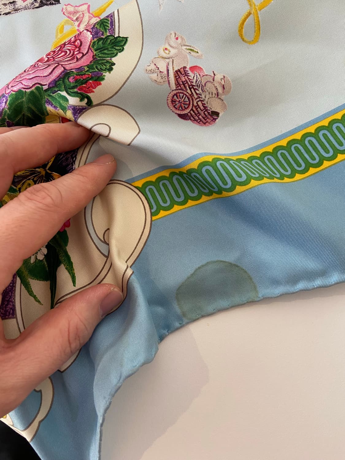 구찌 실크 스카프 상품이미지2