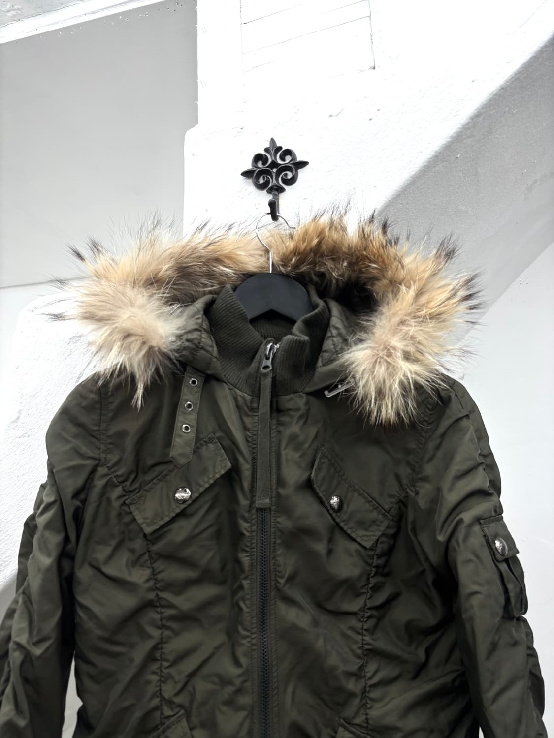 Cargo pocket shirred fur hood jacket   상품이미지7