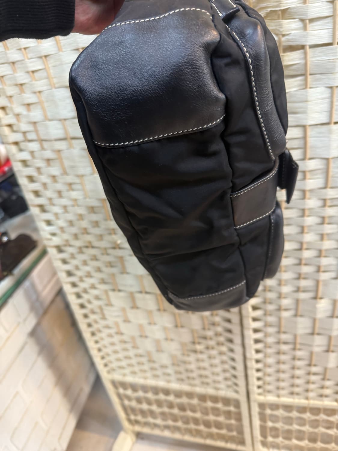 정품 프라다 포코노 레더 크로스백 팝니다 상품이미지6