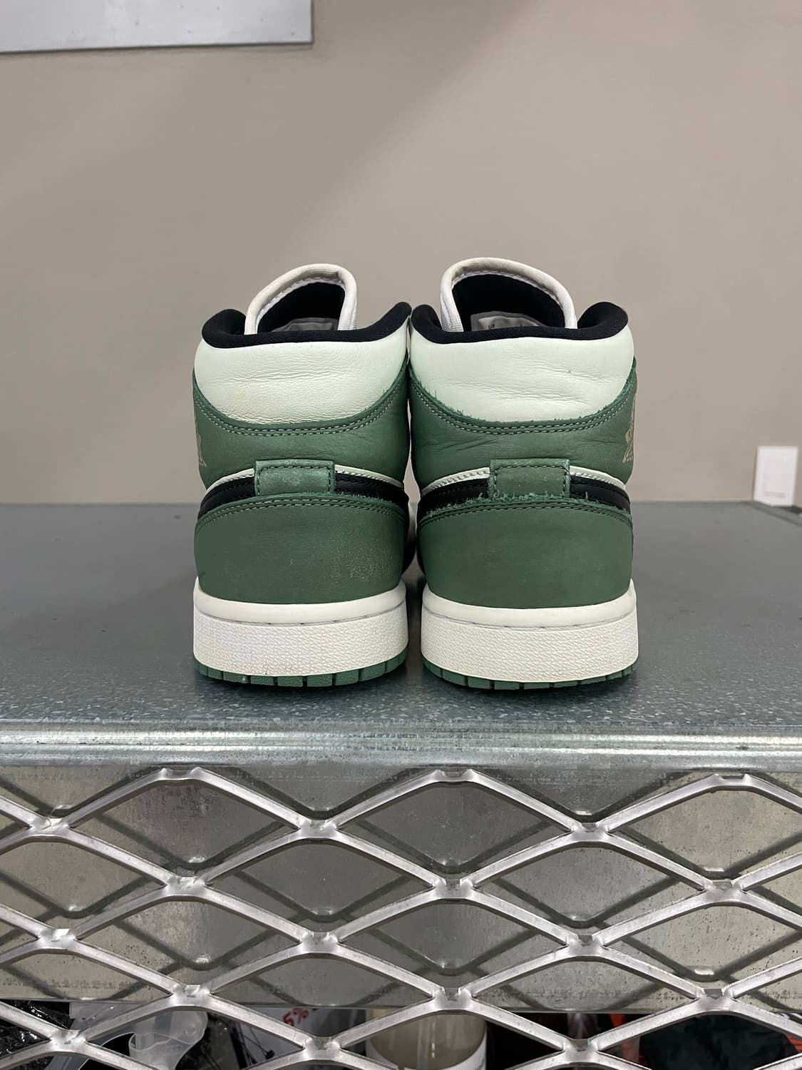 조던 1 미스 SE 더치그린 2 240 상품이미지3