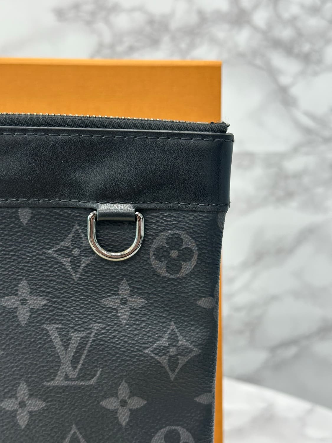 루이비통 이클립스 클러치 GM 상품이미지4