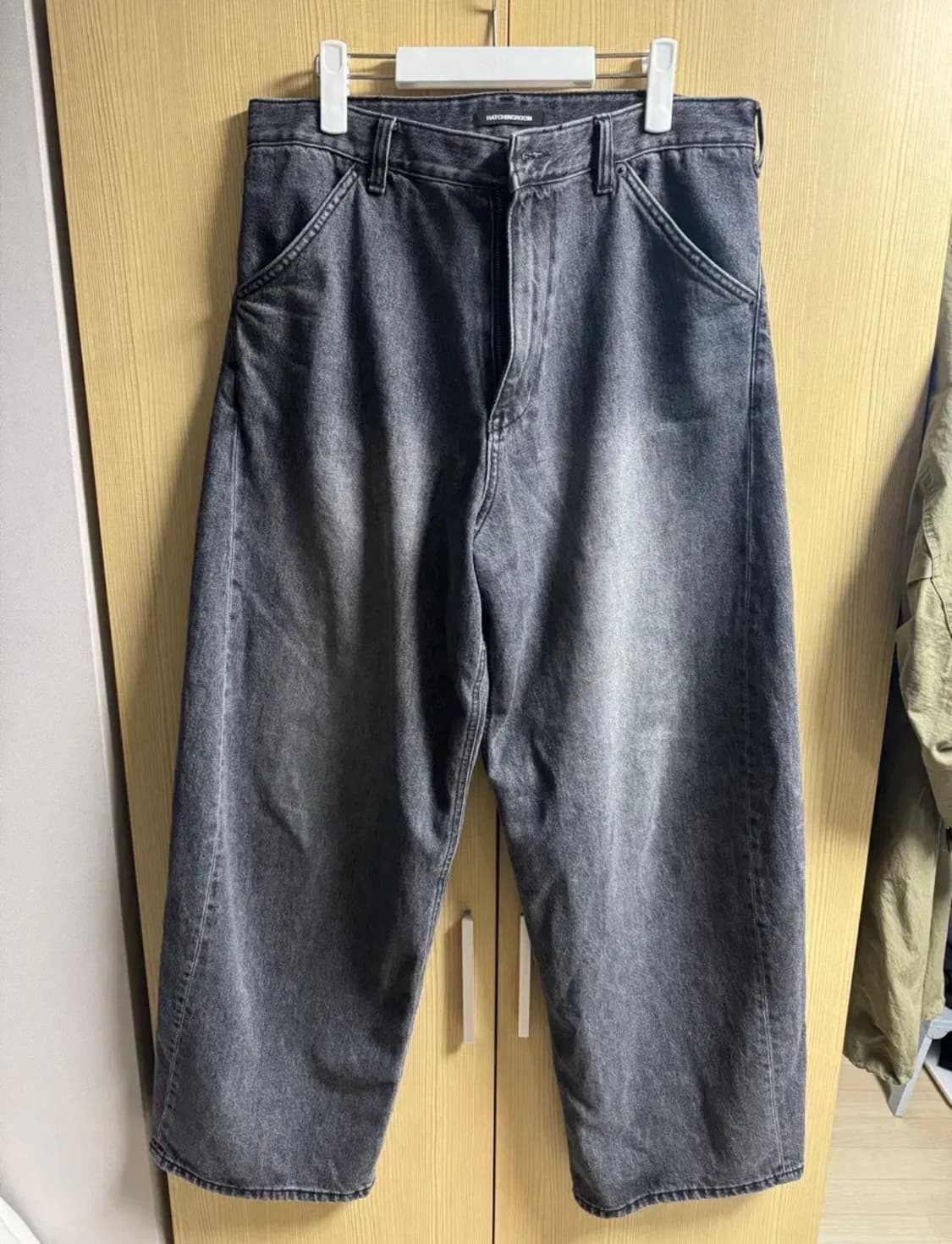 [L] 해칭룸 와이드커브진 그레이 상품이미지2