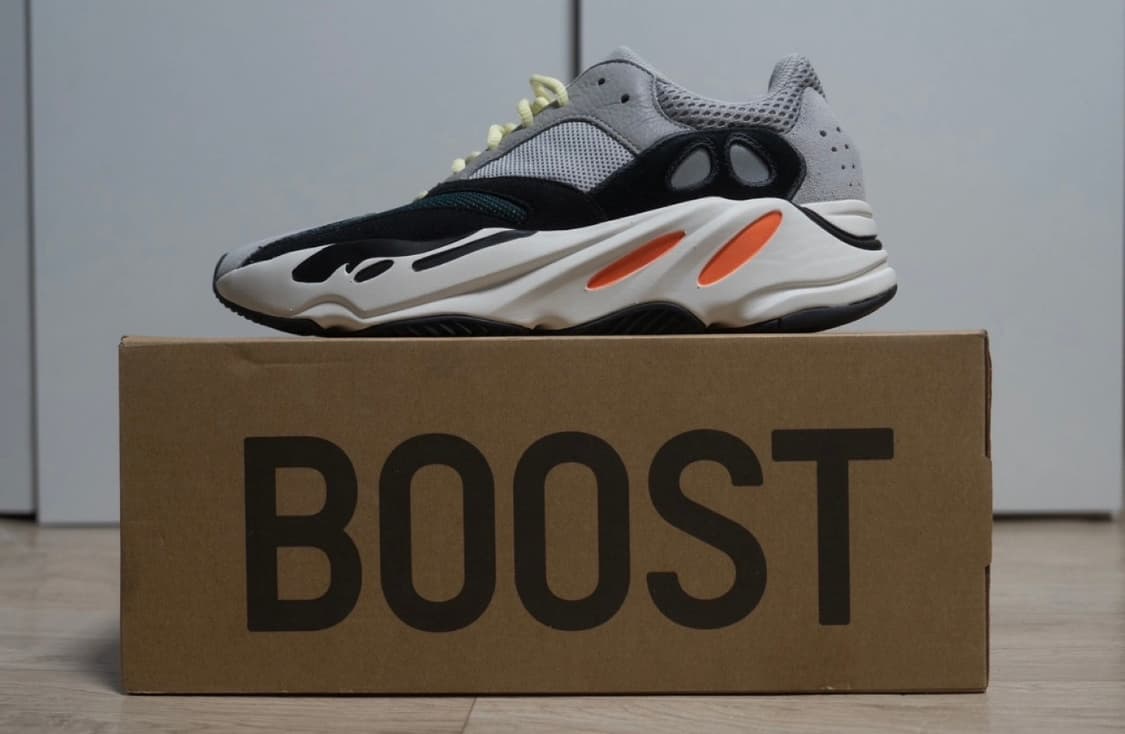 (280)이지부스트700웨이브러너 아코탭 새제품 정가 상품이미지1