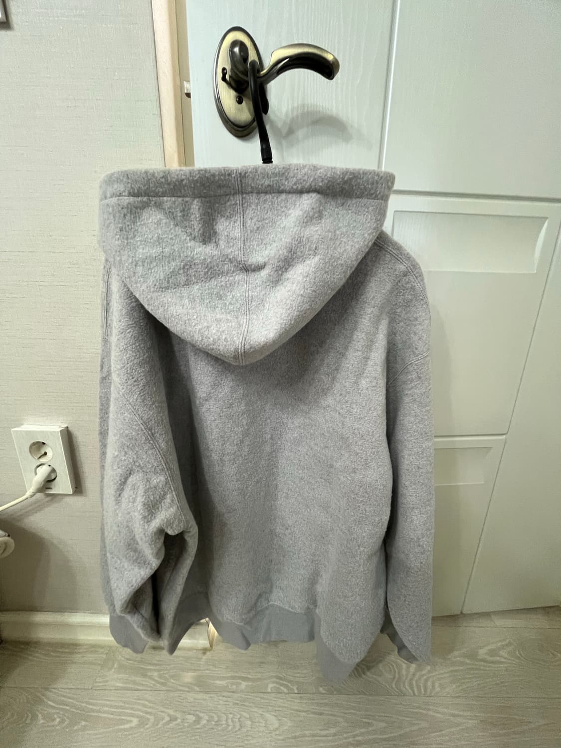 슈프림 인사이드 아웃 박스로고 후드 스웨트셔츠 헤더 그레이 - 23SS 상품이미지4