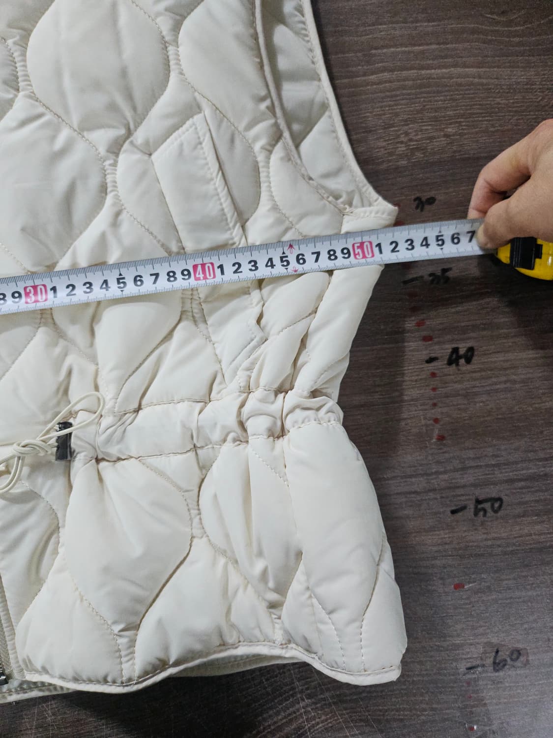 아이보리 퀼팅 조끼 패딩 베스트  M 상품이미지4