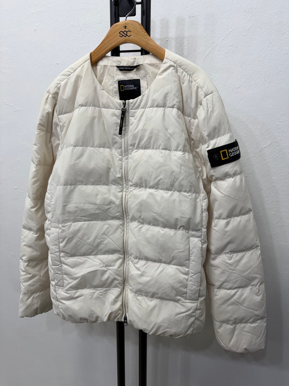 정품) 내셔널지오그래픽 여성 경량패딩 M 상품이미지3