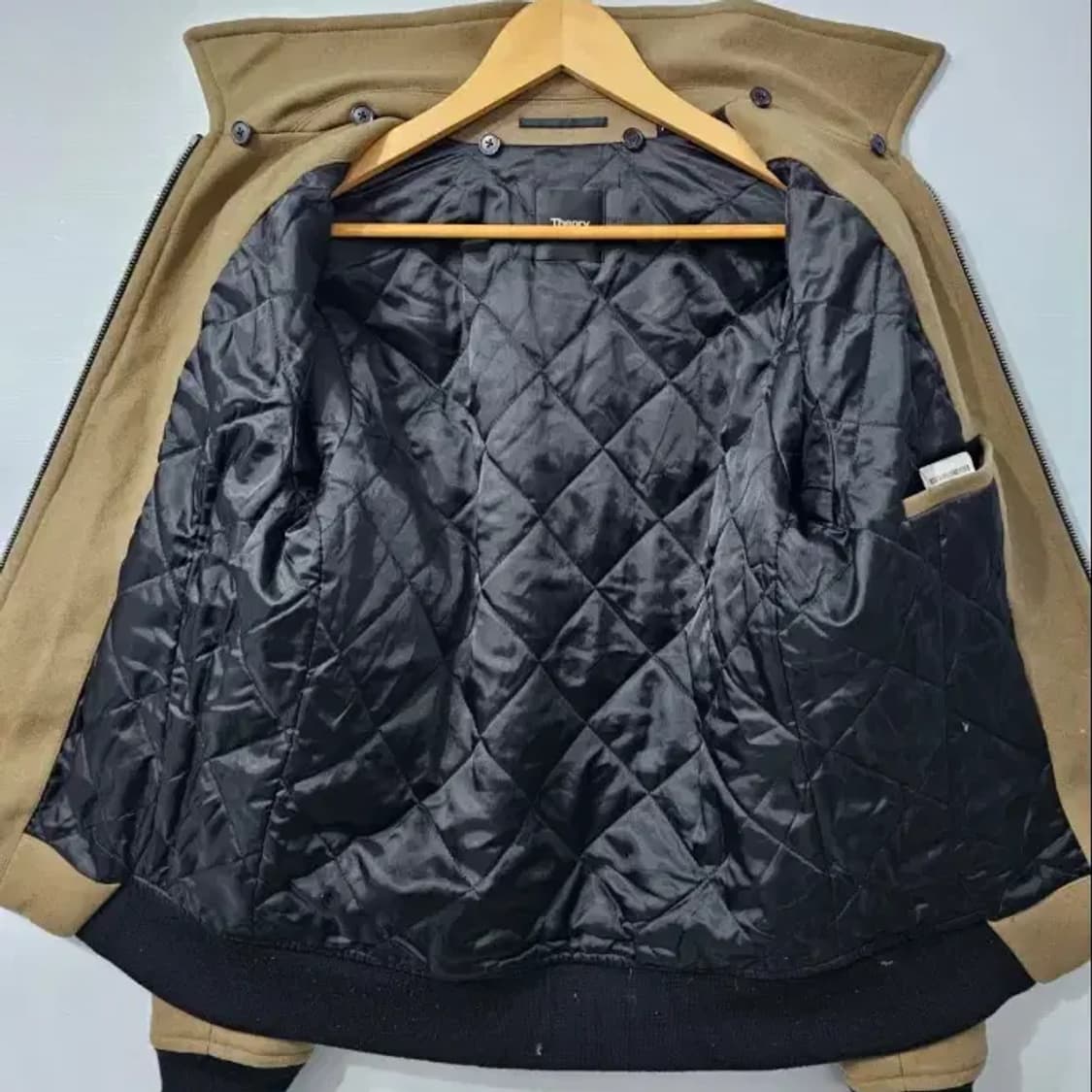 띠어리 남성 무스탕 점퍼 카키 95~100 상품이미지8