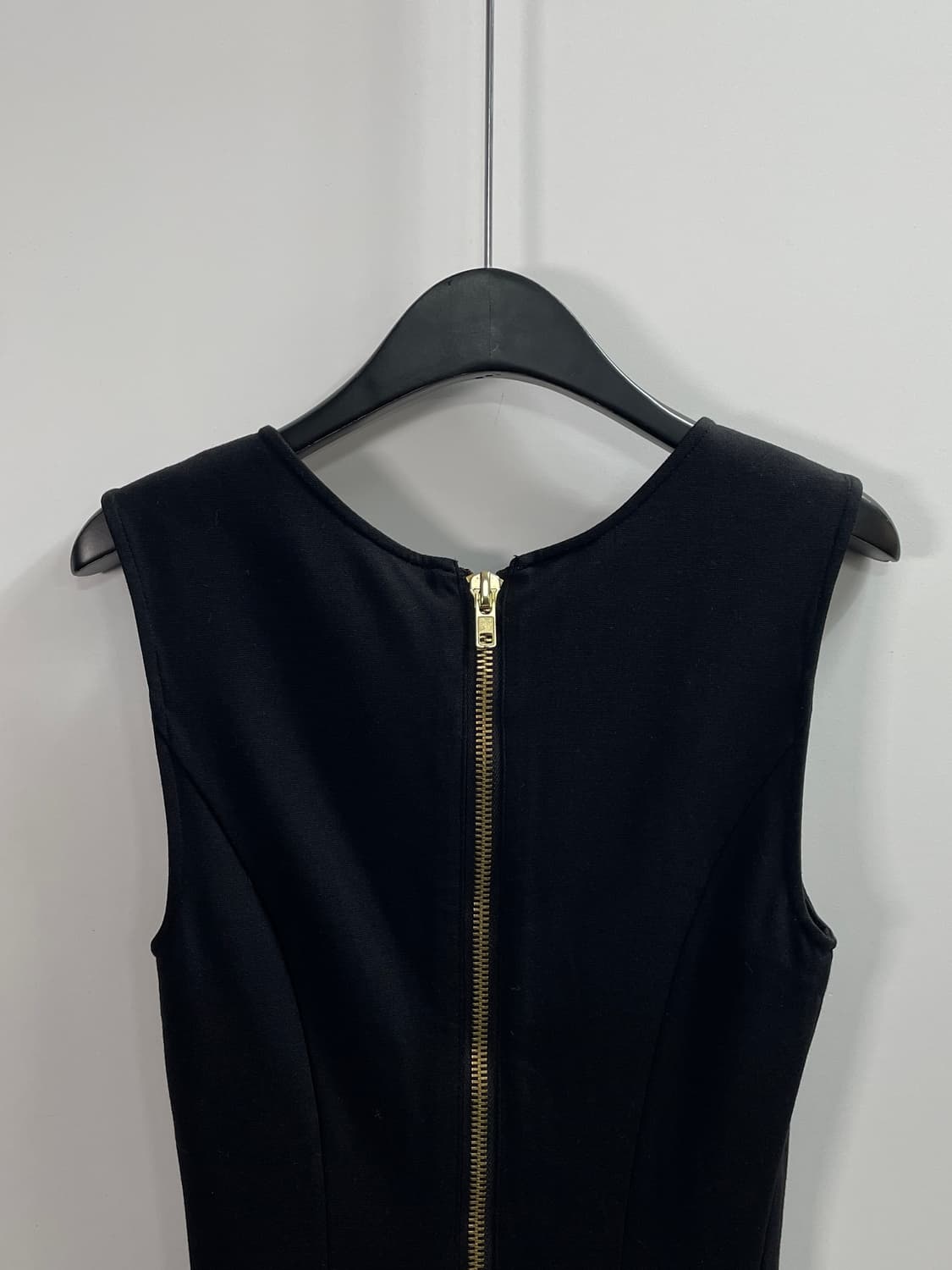 (새상품) 피에르 발망 금장 나시 원피스 (on.54)   상품이미지4