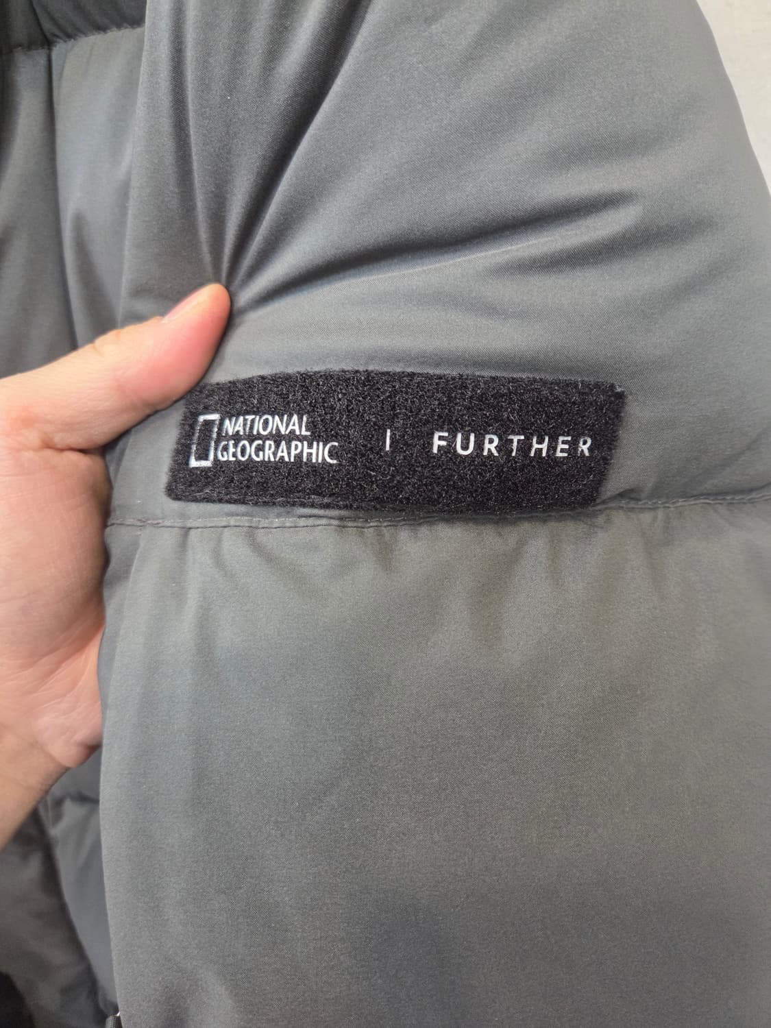 내셔널지오그래픽 엑스밴딩 롱패딩 차콜 xxl 상품이미지10
