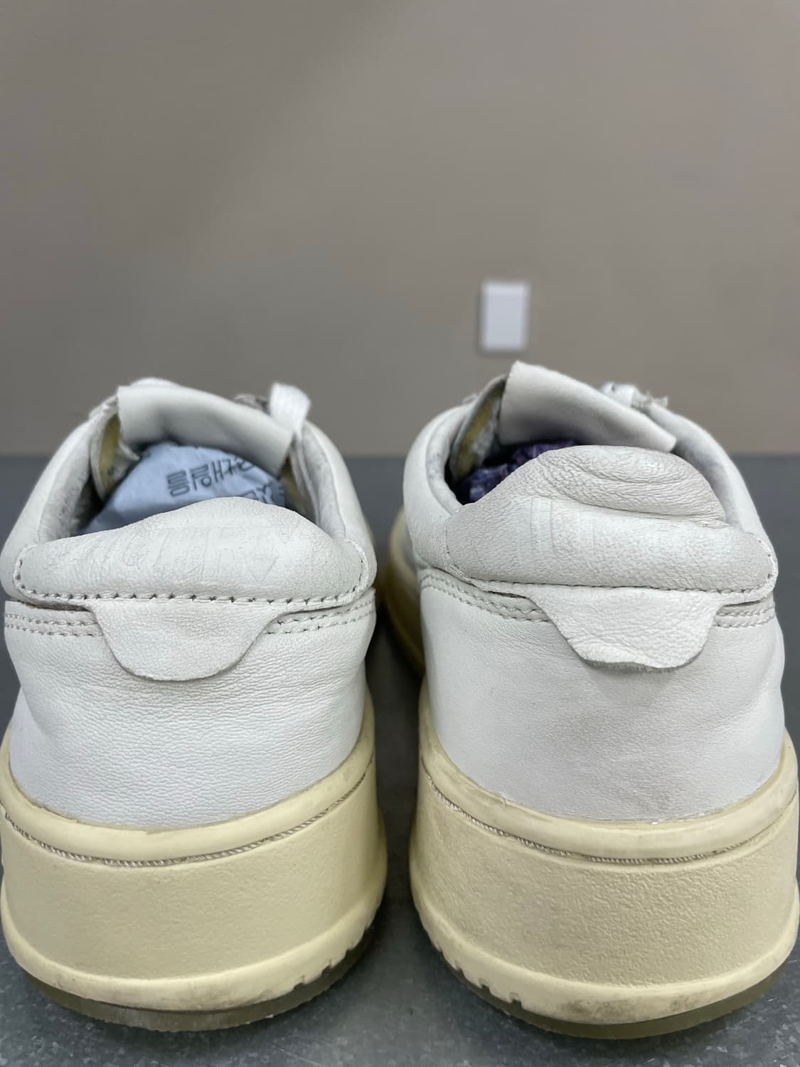 오트리 메달리스트 로우 화이트 36 상품이미지9