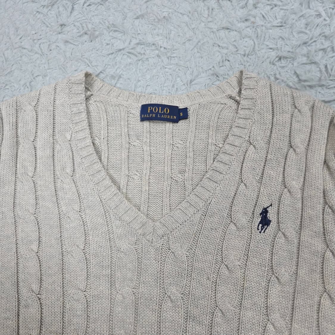 폴로랄프로렌 여성 브이넥 케이블니트 꽈배기니트 그레이 S 상품이미지3