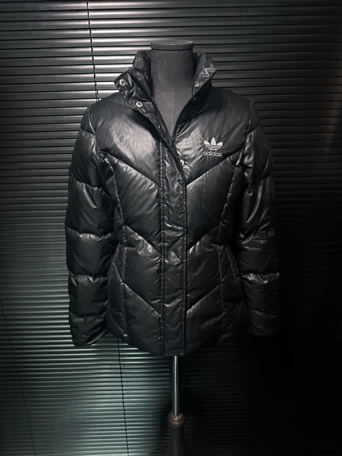 아디다스 피티드 파이어버드 유로파 오리털 덕다운 패딩 90 s 고스 펑크 상품이미지3