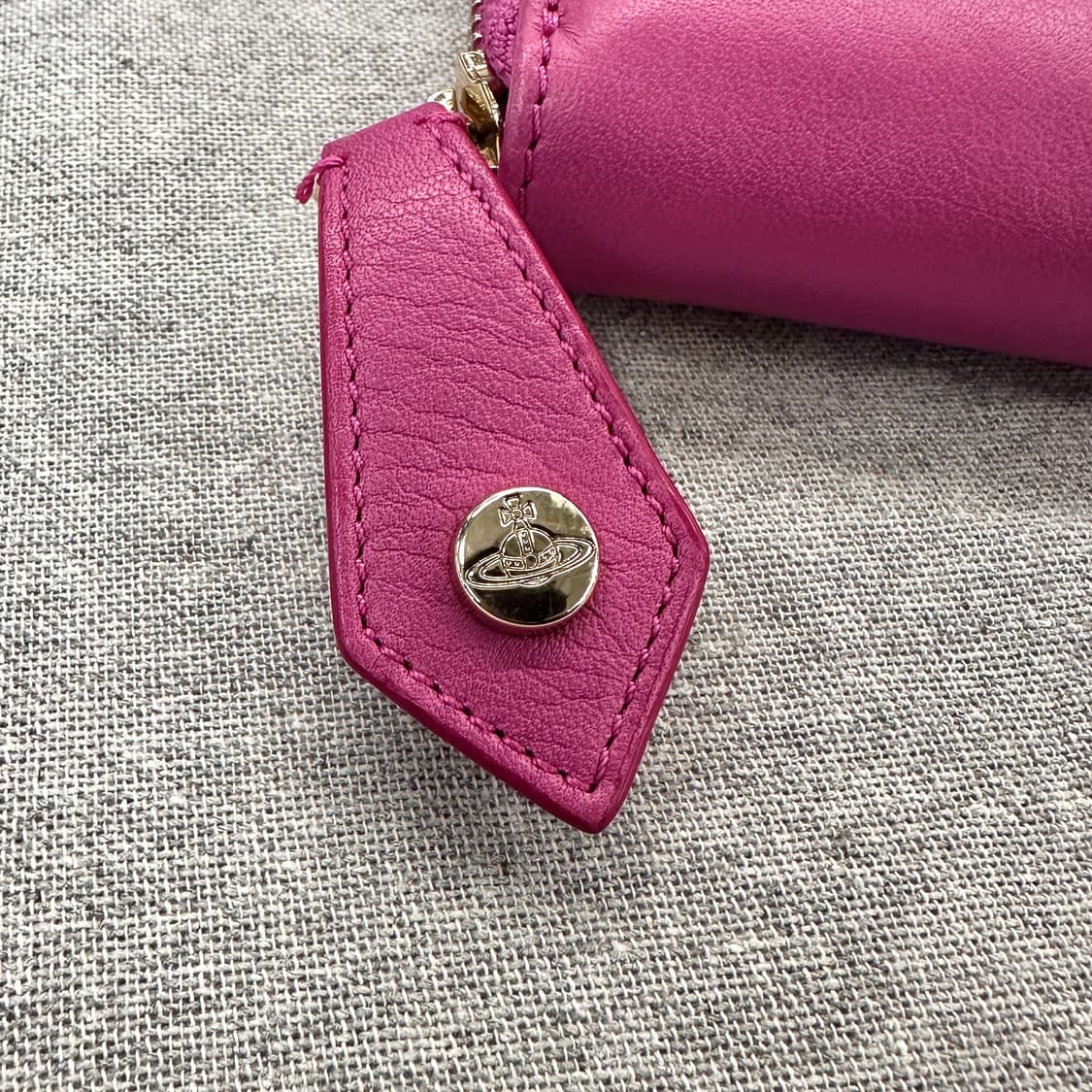 비비안웨스트우드 핑크 가죽 장지갑 상품이미지4