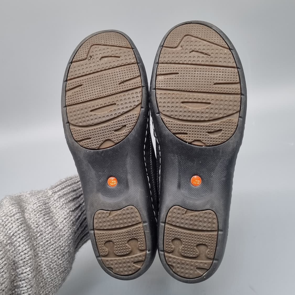 랜드로바 레더 여성캐주얼화 실사이즈240 상품이미지3