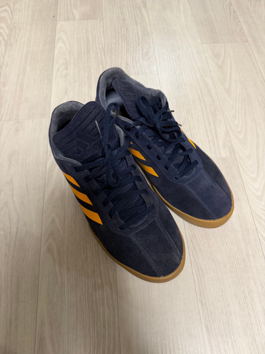 고샤 아디다스 콜라보 스니커즈 상품이미지1