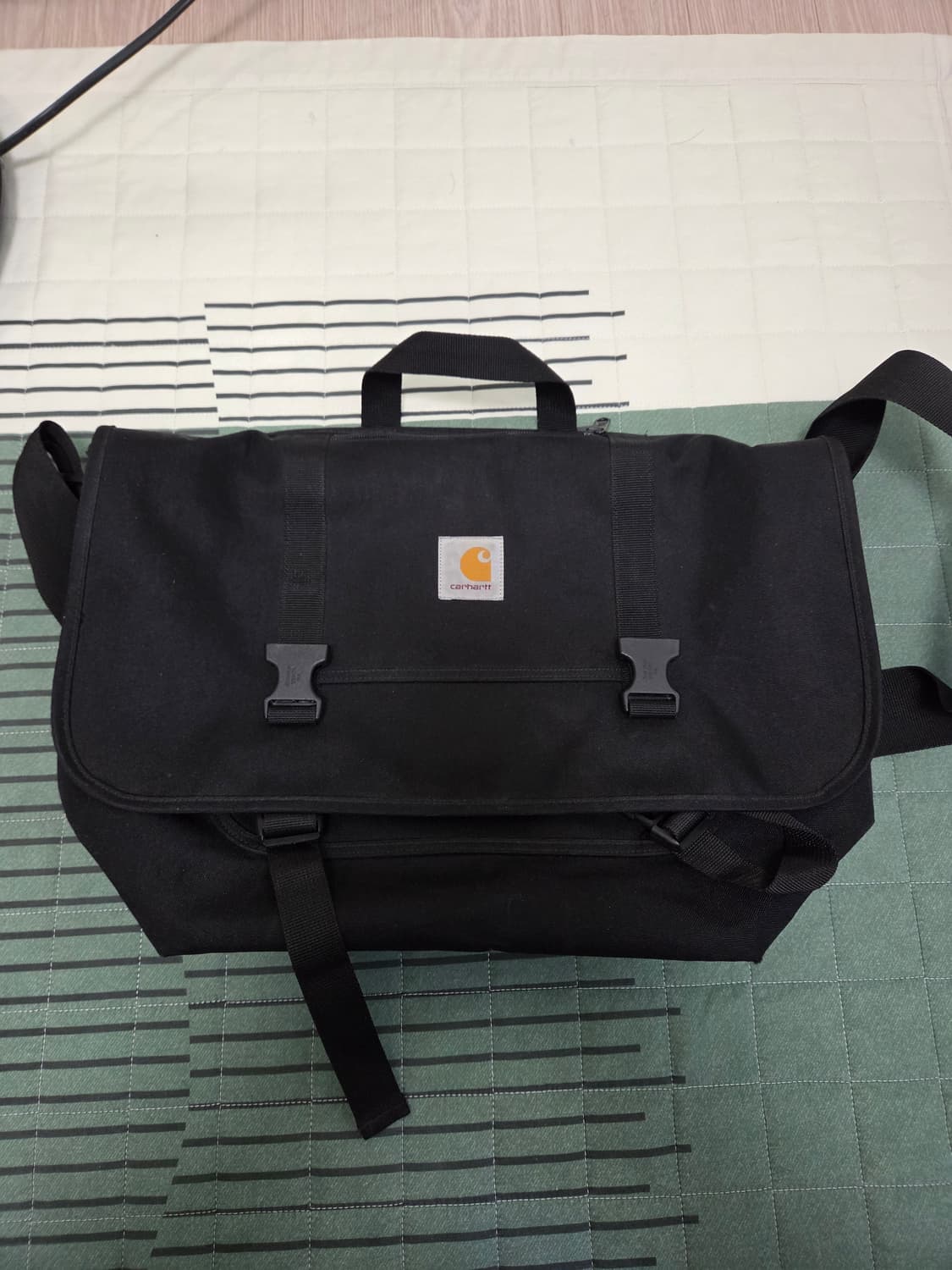칼하트 메신저백 상품이미지1