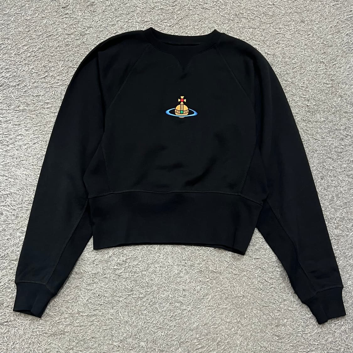 [우먼90] 비비안웨스트우드 크롭맨투맨(매장판) 상품이미지2