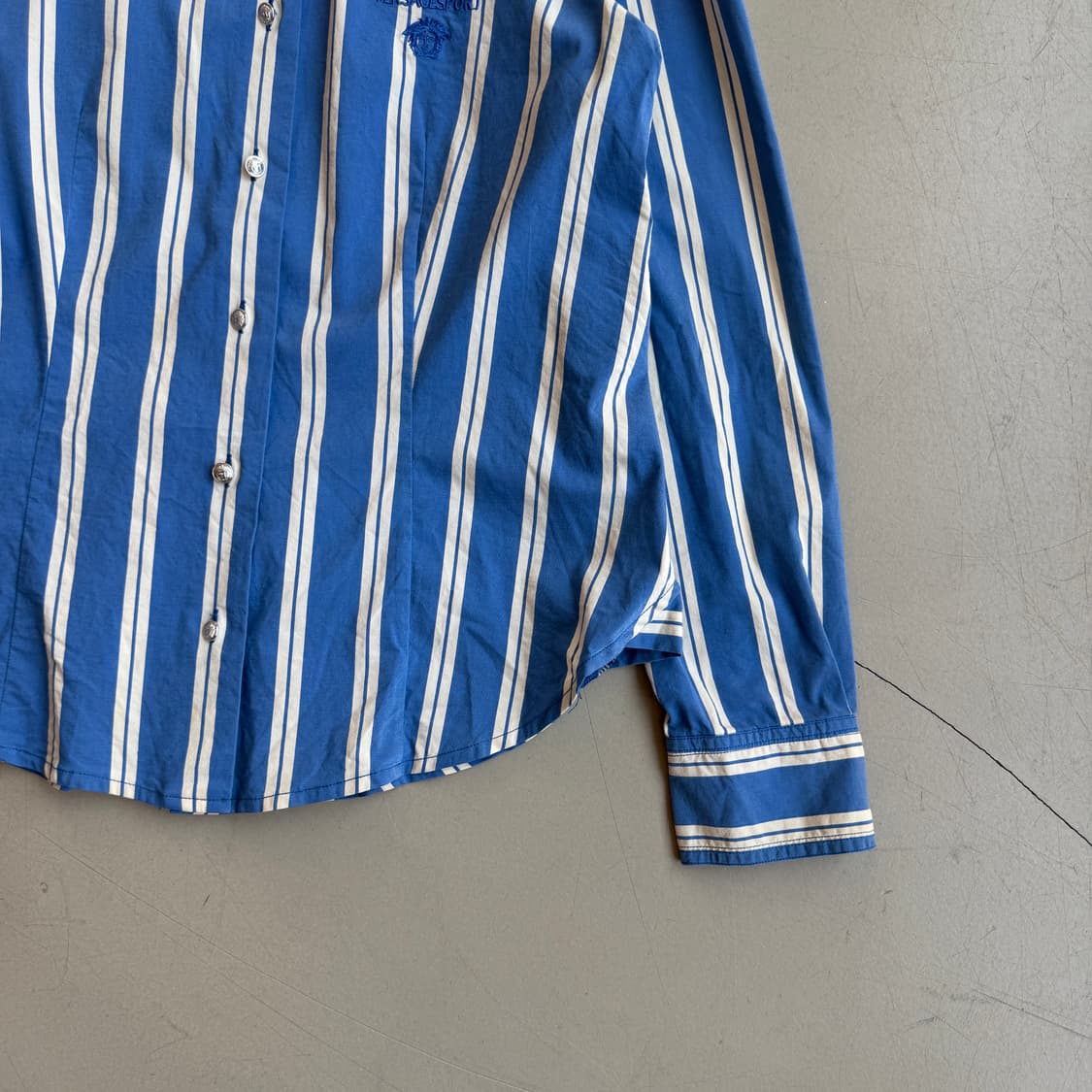 베르사체 스포츠 은장 스트라이프 셔츠 상품이미지2